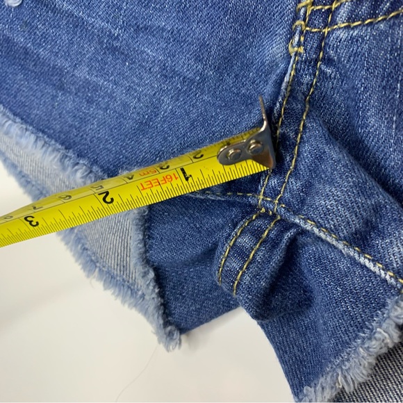 Forever 21 patchwork denim cutoff shorts size 27 - Picture 7 of 8